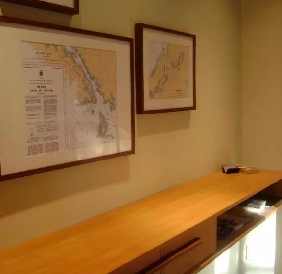 تختخواب و صبحانه Hyphocus Inn