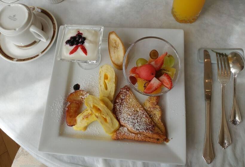 تختخواب و صبحانه Inn On Frederick