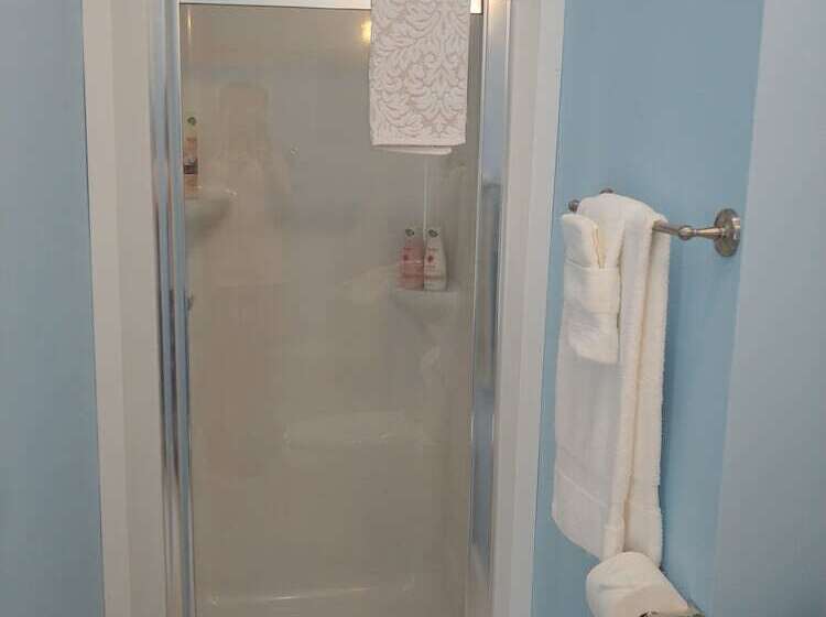 تختخواب و صبحانه Inn On Frederick