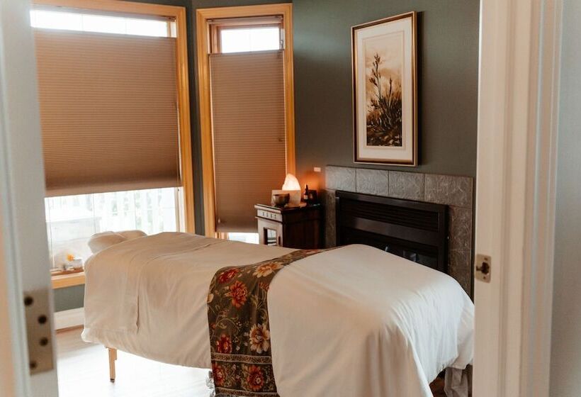 צימר Lady Macdonald Country Inn