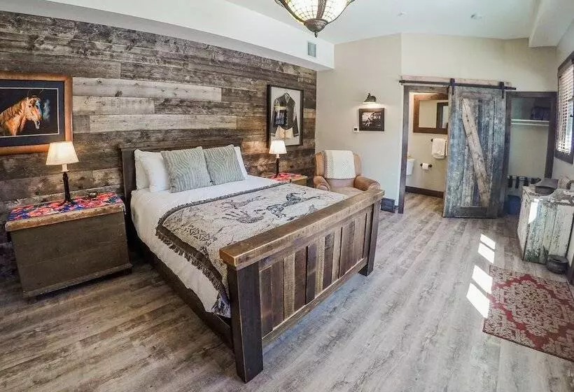 تختخواب و صبحانه Lady Macdonald Country Inn