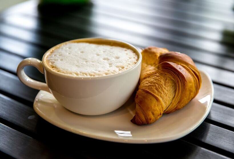 Hi Whistler   Hostel