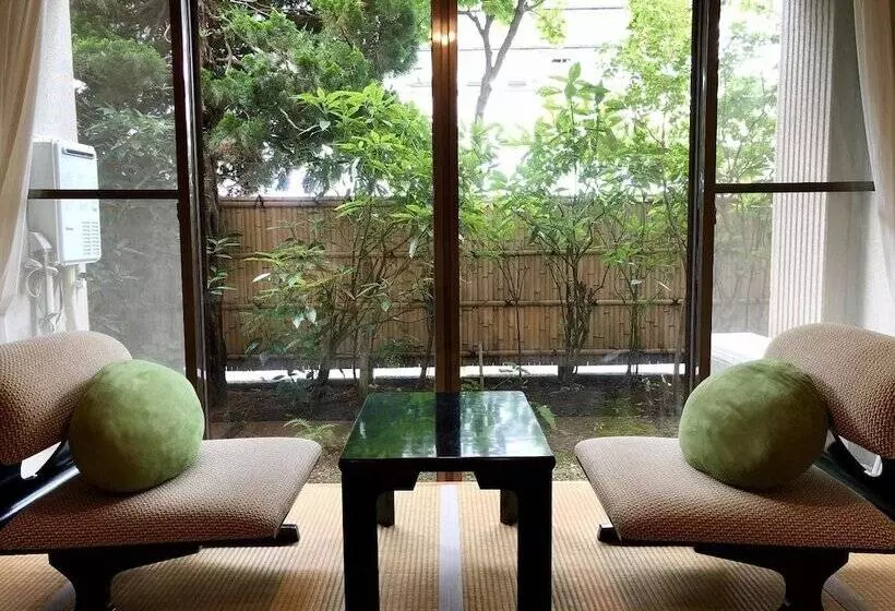 旅館 Hohoemino Kuyufu Tsuruya