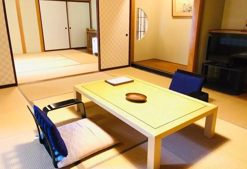 旅館 Hohoemino Kuyufu Tsuruya