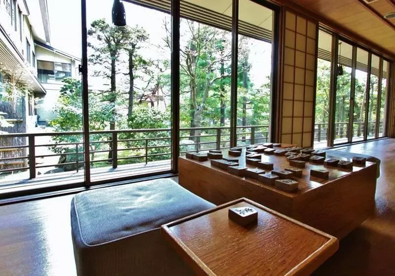 旅館 Hohoemino Kuyufu Tsuruya