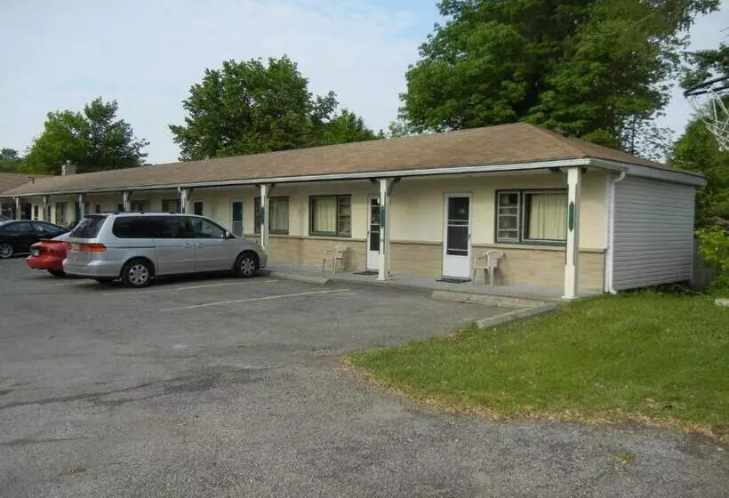 Holiday Motel