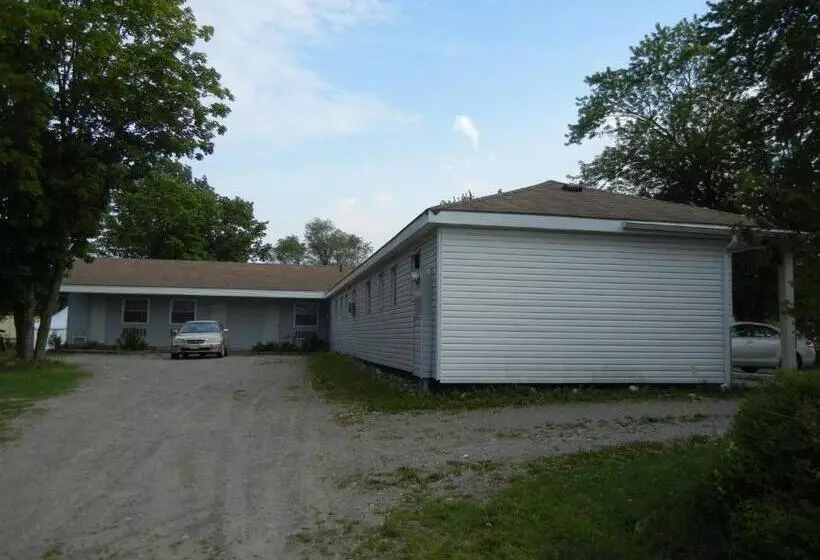 Holiday Motel