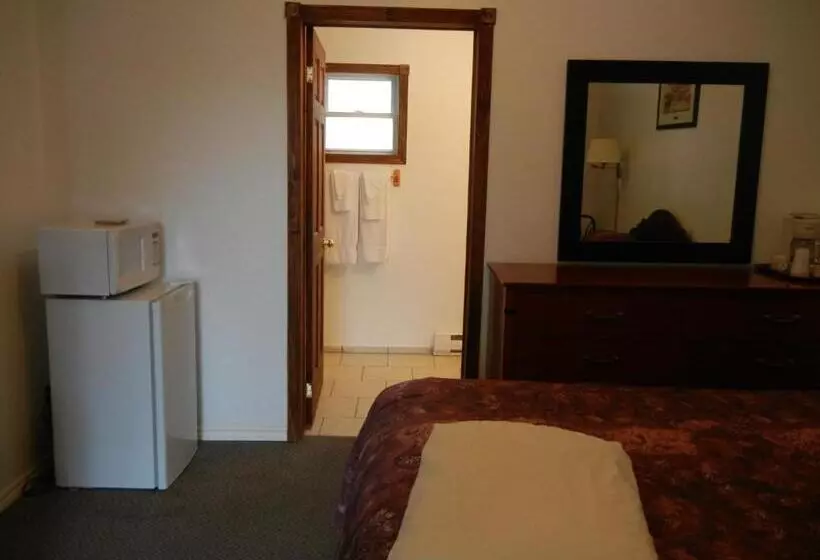 Holiday Motel