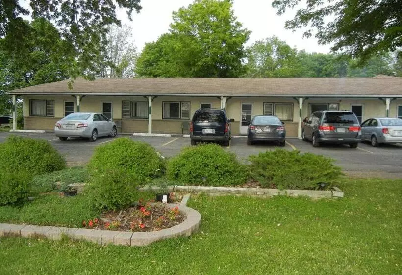 Holiday Motel