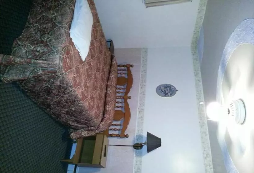 Holiday Motel