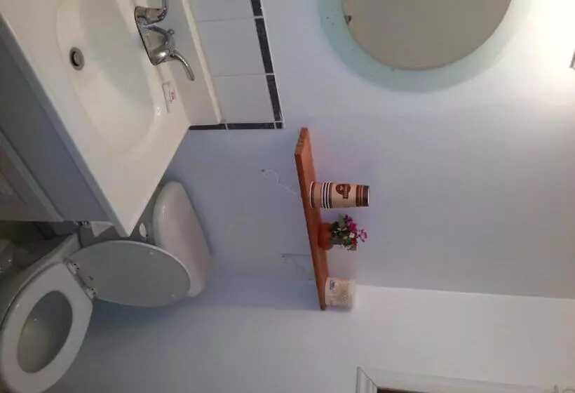 Holiday Motel