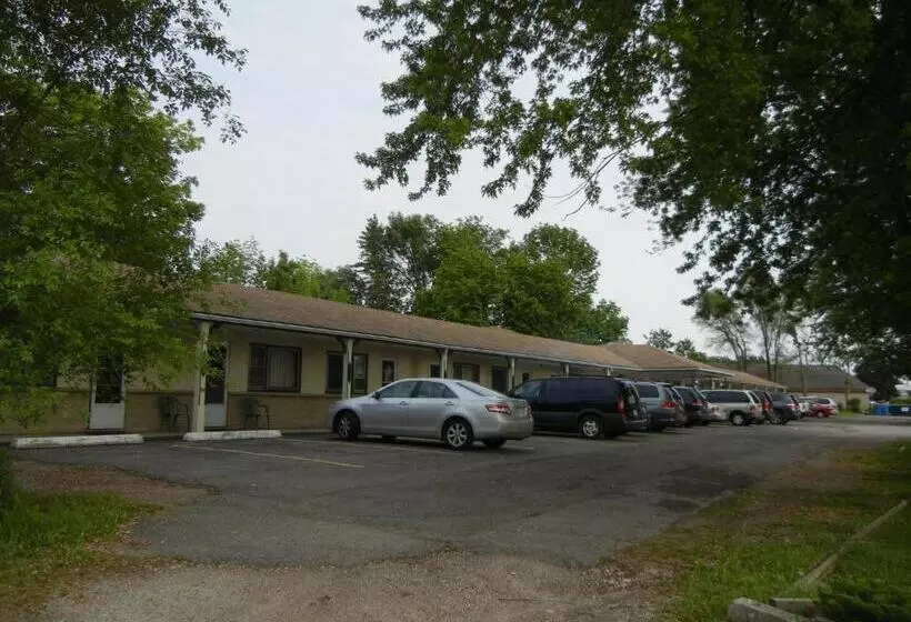 Holiday Motel