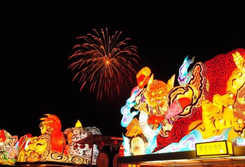 فندق Folkloro Ominato