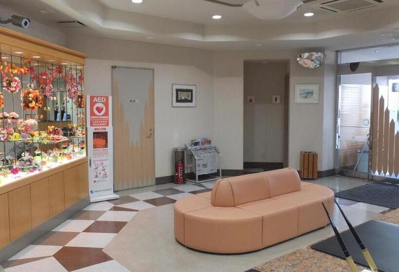 فندق Folkloro Ominato