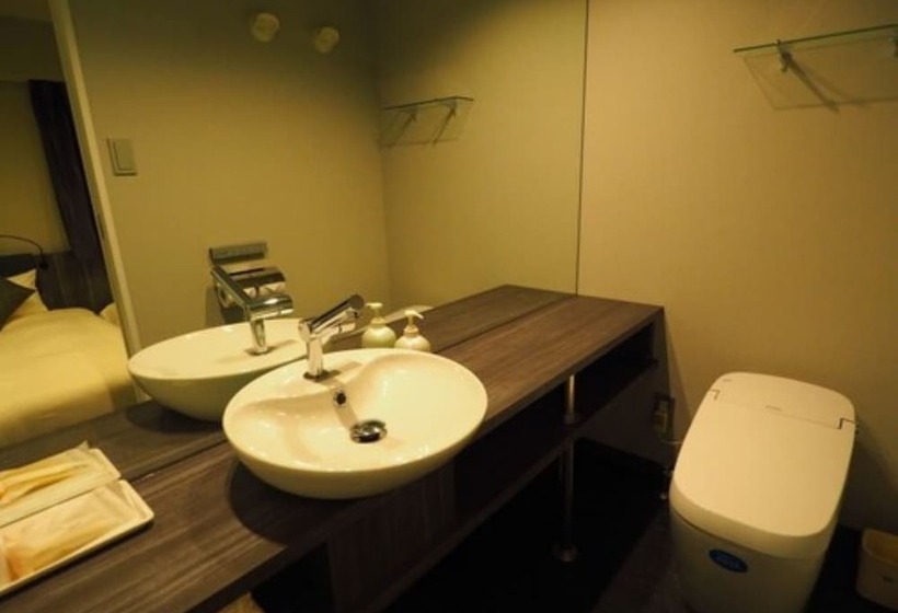 Отель Haneda Inn