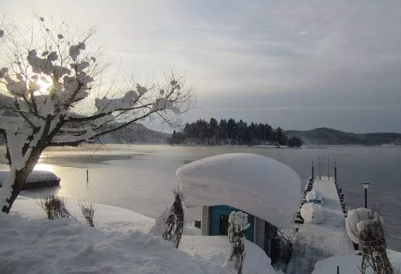 هتل Nojiri Lake Resort