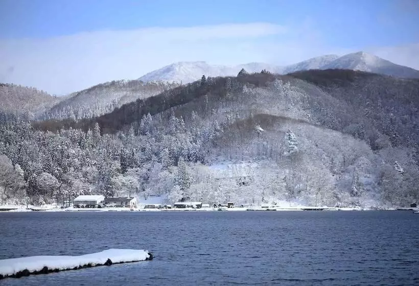هتل Nojiri Lake Resort