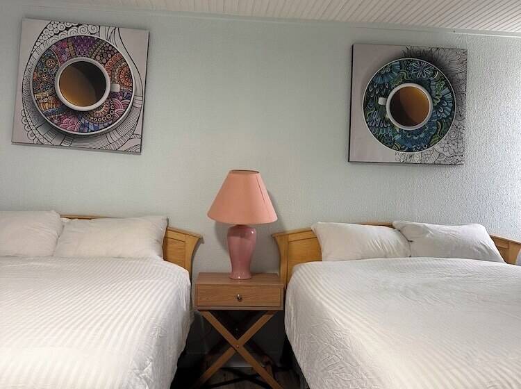 모텔 Beach Front Resort