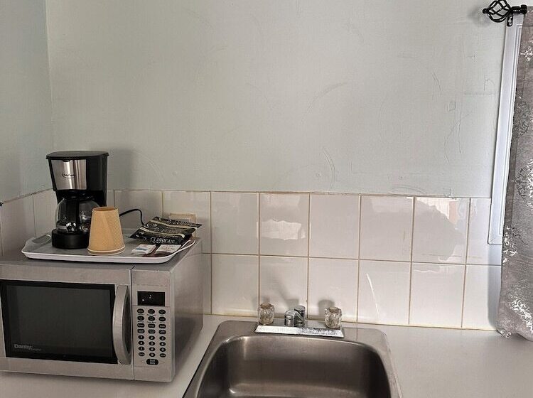 모텔 Beach Front Resort