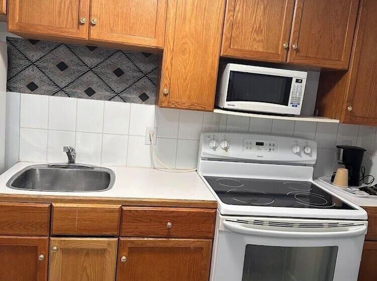 모텔 Beach Front Resort