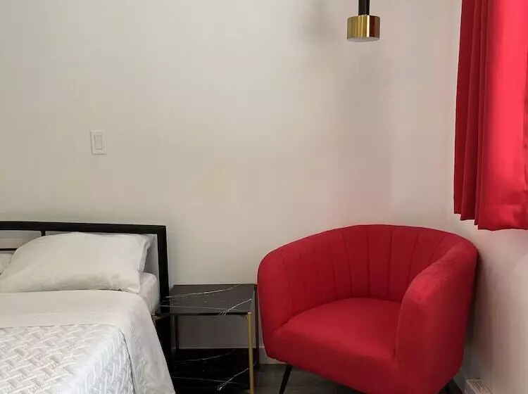 Motel Champlain