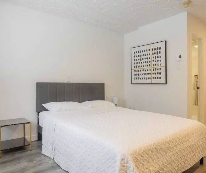 Motel Champlain