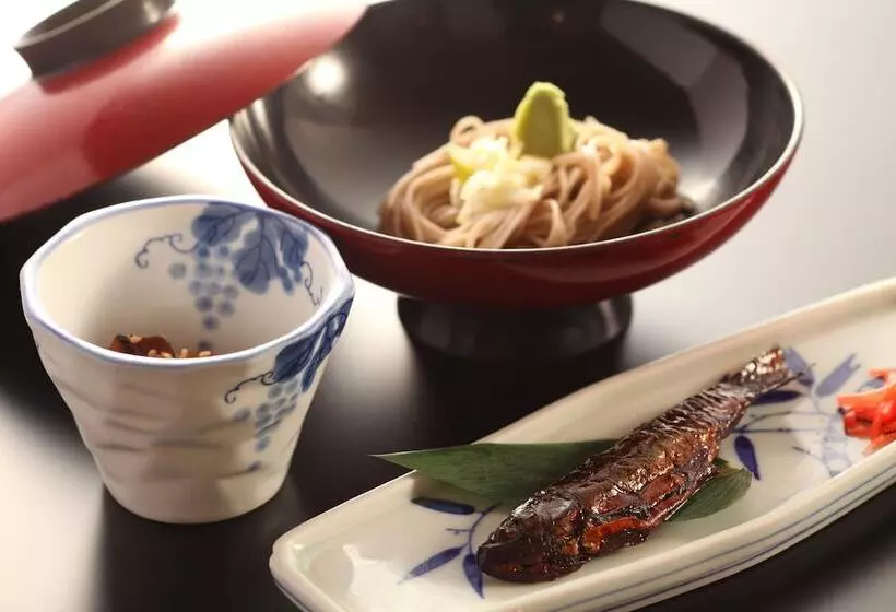 旅館 Hatsunoyu
