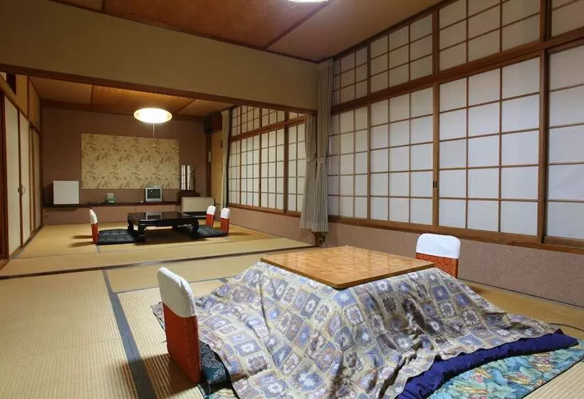 旅館 Hatsunoyu