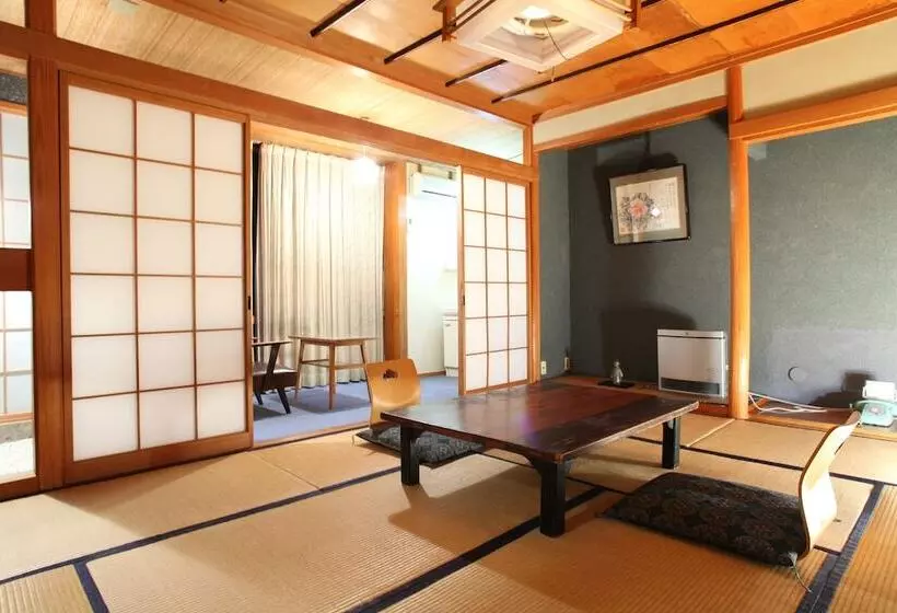 旅館 Hatsunoyu