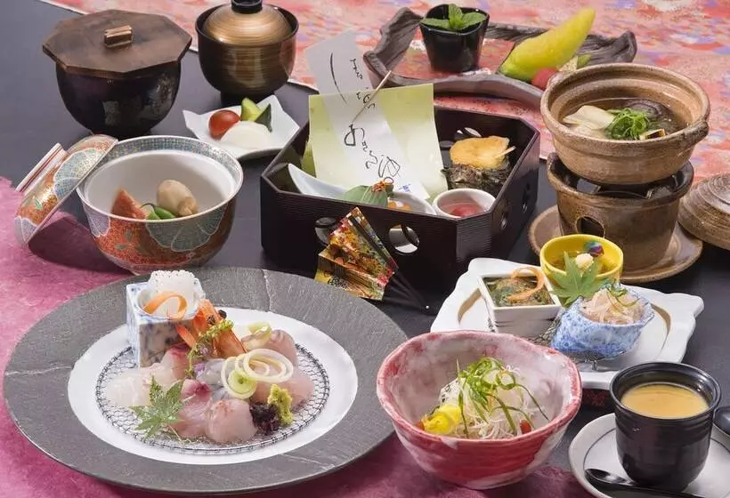 旅館 Kagiya