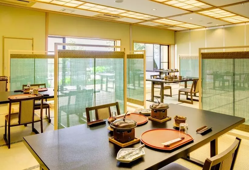 旅館 Kagiya