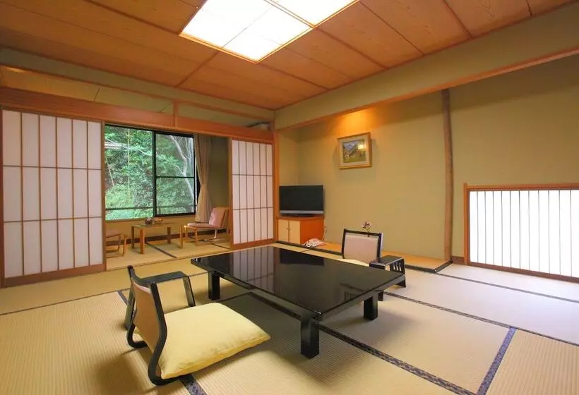 旅館 Kagiya