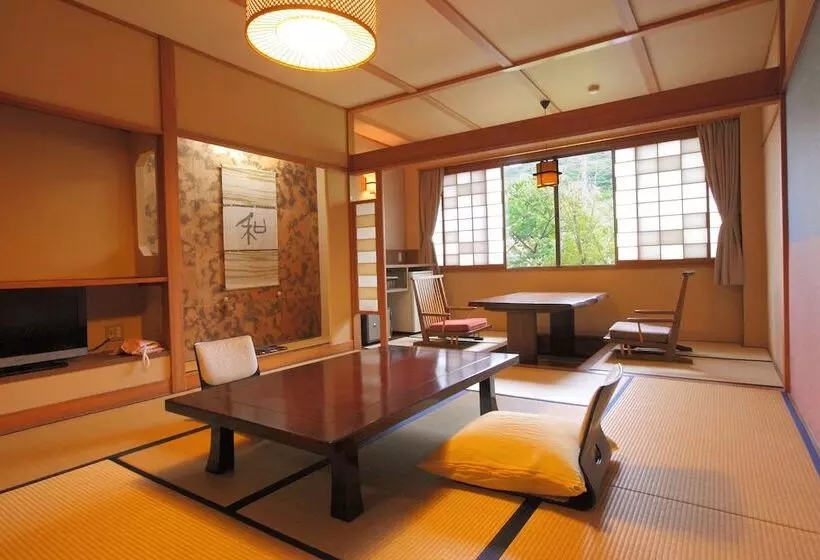 旅館 Kagiya