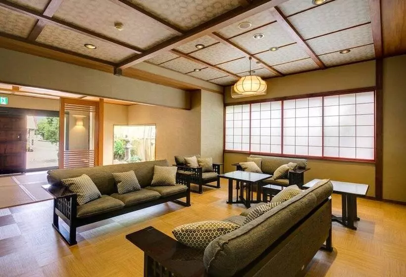 旅館 Kagiya