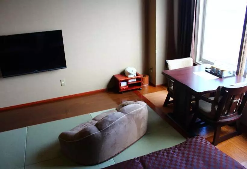Ryokan Shiosai