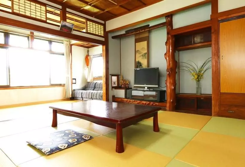 旅館 Tozanguchi Onsen
