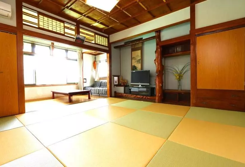 旅館 Tozanguchi Onsen