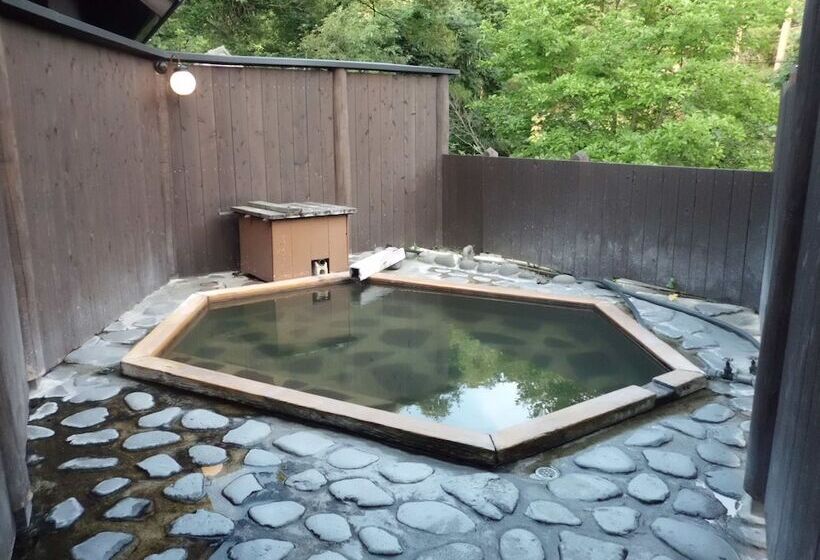 료칸 Unaginoyu No Yado Takuhide