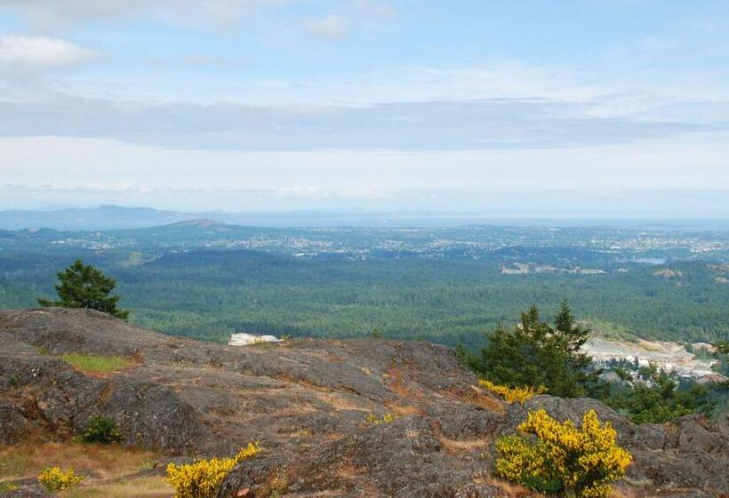 Shawnigan Suite B & B