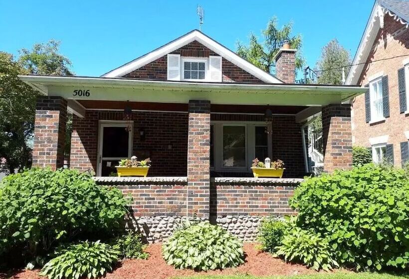 Susan S Sanctuary Bed & Breakfast