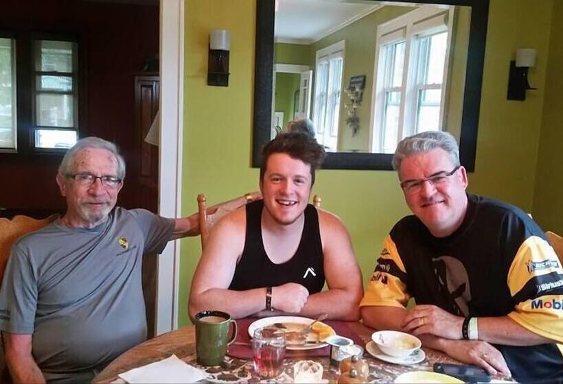 Susan S Sanctuary Bed & Breakfast