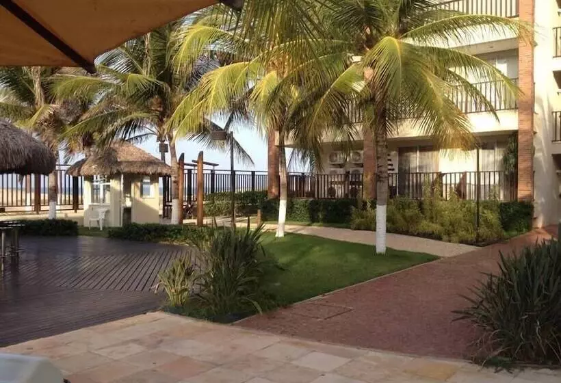 Hotelli Apartamento Beach Living