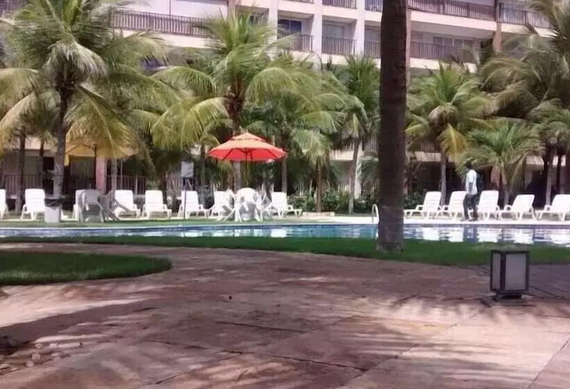 Hotelli Apartamento Beach Living