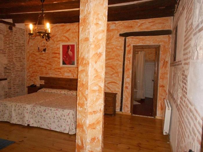 هاستل La Mesnadita