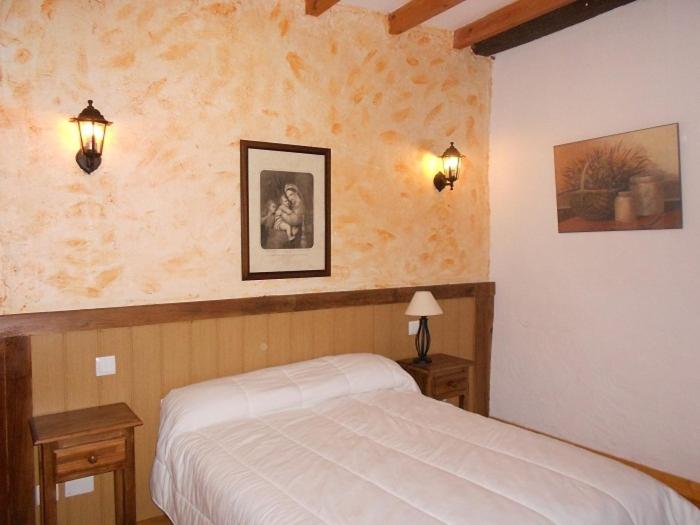 هاستل La Mesnadita