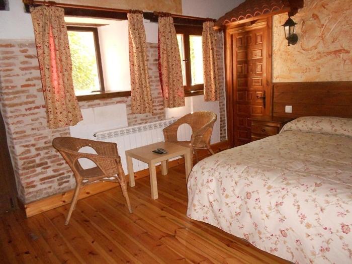 هاستل La Mesnadita