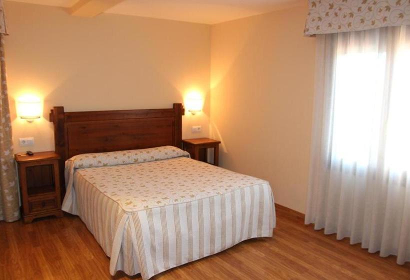 Aparthotel Tres Caminos