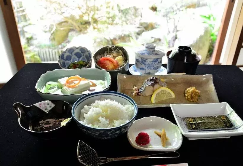 旅館 Bingoya