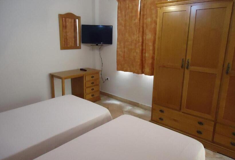 Отель Antequera Rural Fortes La Nuit