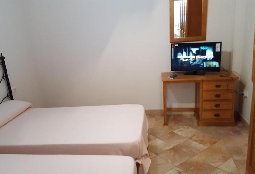 Отель Antequera Rural Fortes La Nuit